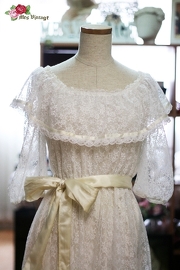 1970s White Full Lace Off Shoulder Wedding Dress