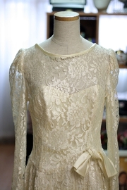 Vintage 1930's Ivory Full Lace Wedding Dress Size M