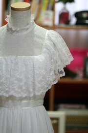 Vintage Off White Lace Victorian Wedding Dress XS/S