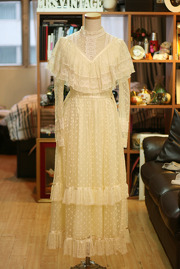 1970s Gunne Sax Victorian Deep Ivory Wedding Dress
