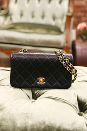 Vintage Chanel Black Quilted Mini Shoulder Bag Gold Chain FULL set