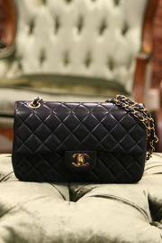 Vintage Chanel Black Quilted Leather 2.55 Shoulder Bag CC Gold Chain