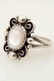 Vintage Shell and Swirly Sterling Ring Size 6.25