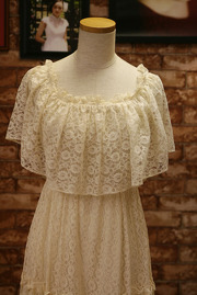 Vintage 1970s Ivory Off Shoulder Full Lace Wedding Dress