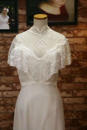 1970s White Lace Beaded Victorian Wedding Gown Size M/L