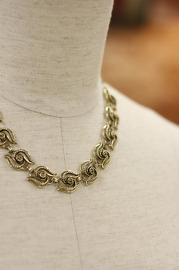 Vintage Gold Tone Metal Filigree Links Necklace