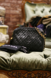 Vintage Chanel Black Quilted Lambskin Leather Shoulder Bag Fringe Gold CC