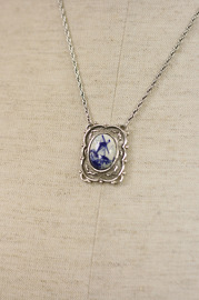 Vintage gorgeous Blue and White necklace