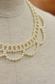Vintage Ivory Pearl Necklace Lovely Wedding piece
