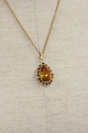 Vintage Goldtone Chain with a Topaz Teardrop Rhinestone Pendant Surrounded by Topaz Rhinestones