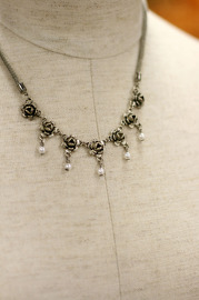 Vintage Silvertone Floral Necklace with Faux Pearls