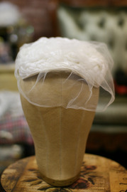 1950s Bridl White Woven Veild Hat Fascinator