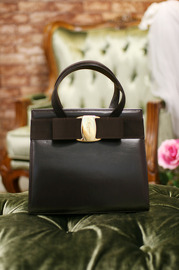 Vintage Salvatore Ferragamo Vara Ribbon Brown Leather Hand Shoulder Bag