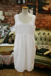 1980s Vintage Lovely Cotton Dress Size M