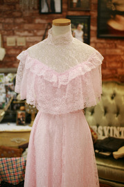 1970s Pink Lace Victorian Gown Size S/M