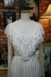 Vintage 1970s Prairie Lace V-Neck Wedding Dress Sz S