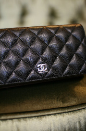 Authentic Chanel Black 2014 Caviar Quilted Classic Leather Wallet Brand NEW
