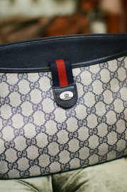 vintage gucci clutch navy