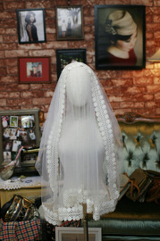 1970s Ivory White Tulle and Long Lace Wedding Bridal Veil