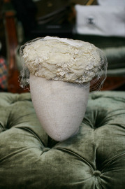 1950s Ivory White Lace Pillbox Hat (MV redesign)