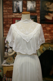1970s Off White Sheer Lace Lace Wedding Dress Sz S