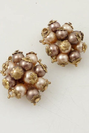 Vintage Karu Arke Inc Cluster Eggplant Luster Earrings