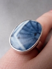 Vintage Sterling Oriental Porcelain Fragment Specimen Ring