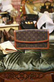 Vintage Louis Vuitton Pochette Dame Large Monogram Canvas Clutch Bag