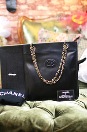 Vintage Chanel Black Lambskin Leather Medium Tote Bag Fits A4 Papers Full Set