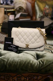 Chanel Caviar IVORY Vintage Quilted Classic Diana Flap Bag RARE