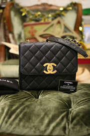 Vintage Chanel Black Caviar Leather Shoulder Bag (25cm Wide)