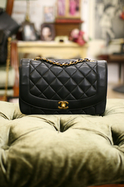 Vintage Chanel Classic Black Quilted Leather Shoulder Flap Bag 25cm