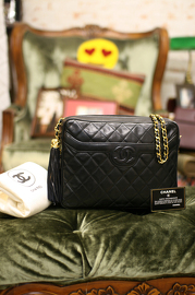 SALE Vintage Chanel Black Quilted Lambskin Leather Fringe Medium Shoulder Bag (27cm Wide)