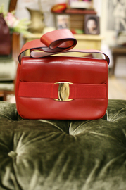 Vintage Authentic Ferragamo Red Calf Leather Shoulder Bag Rare Style