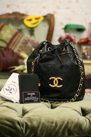 Vintage Chanel Black Lambskin Bucket Bag Large