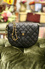 Vintage Chanel 8 inches Wide Shoulder Bag