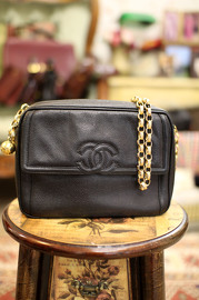 Vintage Chanel Black Caviar Leather Shoulder Bag Size 23cm