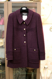 Vintage Chanel Plum Colour Wool Boucle Jacket Size FR36 Medium Length