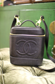 Chanel Caviar Leather Vanity Case Bag With Leather Strap #018