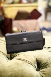 Pre Owned Chanel Black Caviar Leather Long Wallet