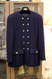 Vintage Navy Chanel Wool Jacket with Crew Neck with 22pcs Golden Buttons