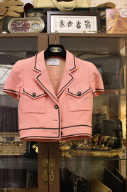 Vintage Chanel Pink Short Sleeves Jacket 1993 size 34