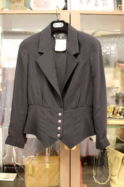 Vintage Black Chanel Fitted Wool Bazer FR42 (Fits like FR38)