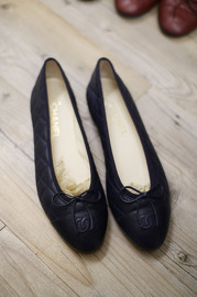 Pre Owned Chanel Navy Lambskin Quilted Flats 39.5