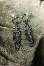 Pre Owned Chanel Dangling Dark Silver Chain Earrings