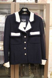 Vintage Chanel Navy Wool Blazer FR38