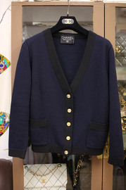 Vintage Chanel Navy Knit Cardigan Sz L