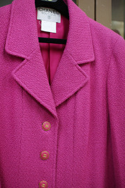 Vintage Chanel Shocking Pink Tweed Wool Blazer FR42 1995