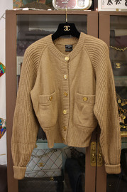 Vintage Chanel Camel Cashmere Rib Knit Cardigan sz M