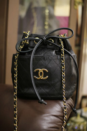 Vintage Chanel Black Lambskin Bucket Bag Rare Medium Size
